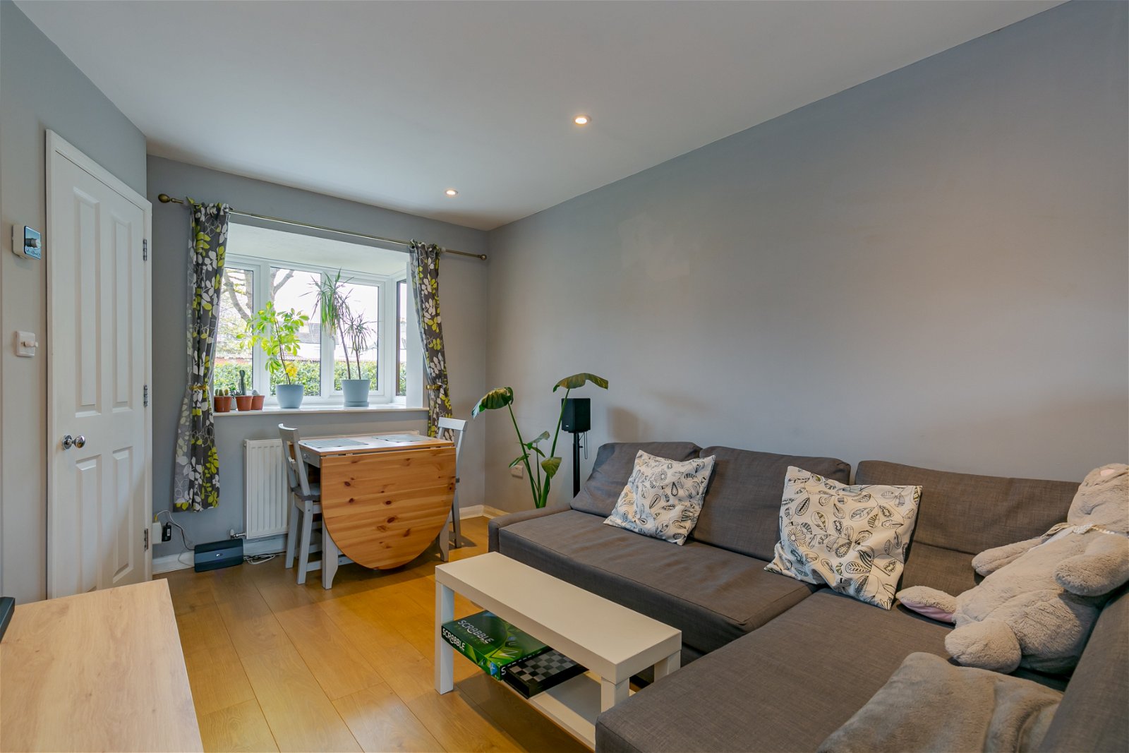 2 Atherton Close, Shalford, Guildford Chantries & Pewleys