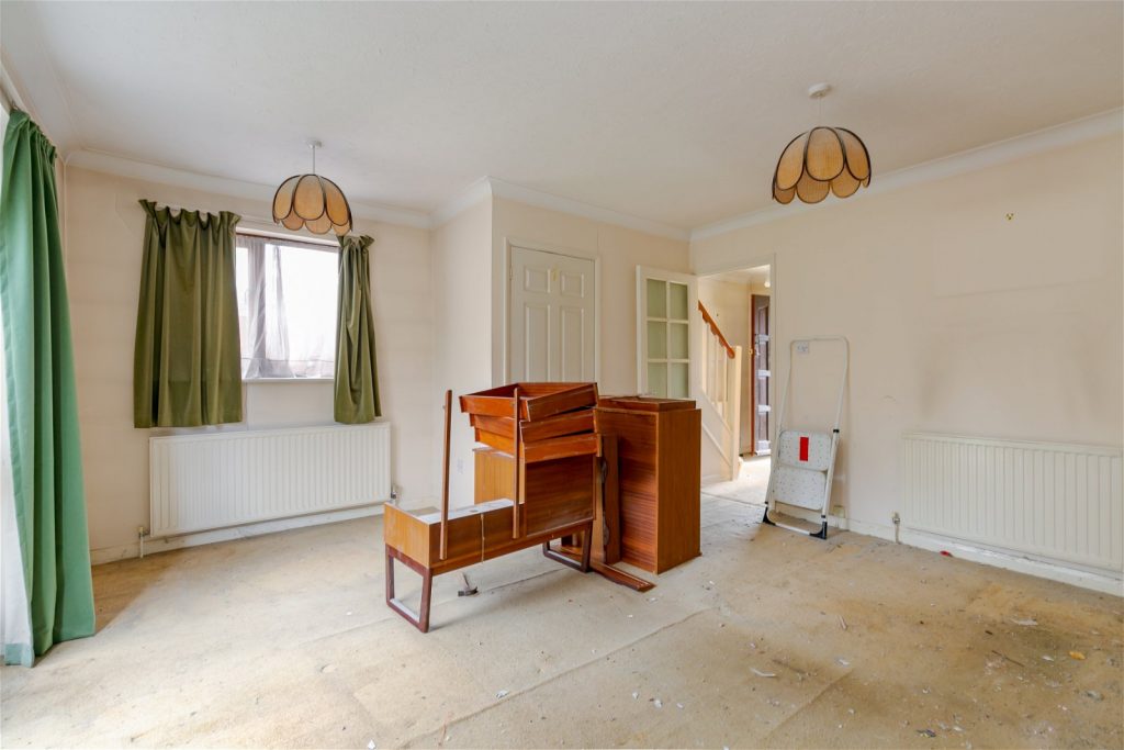 Mitchells Close, Shalford, Guildford GU4 8HY Chantries & Pewleys