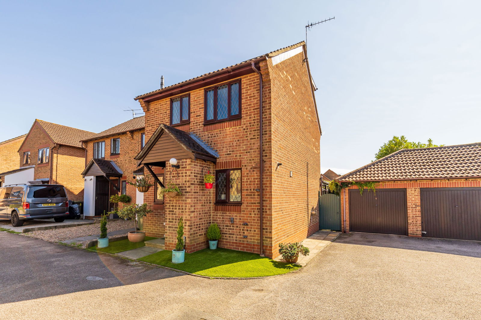 Whipley Close, Burpham, GU4