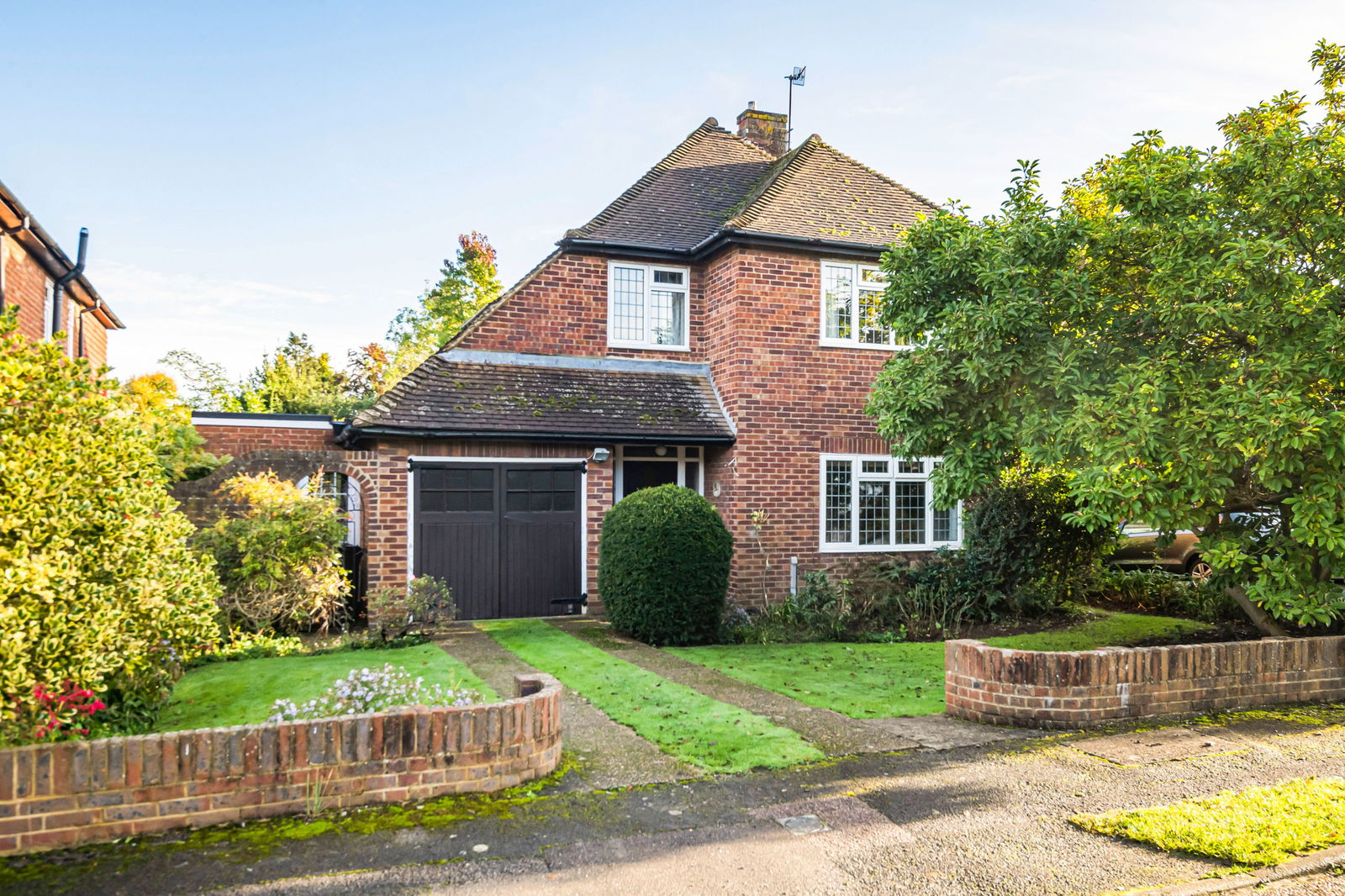 Marlyns Close, Burpham, GU4