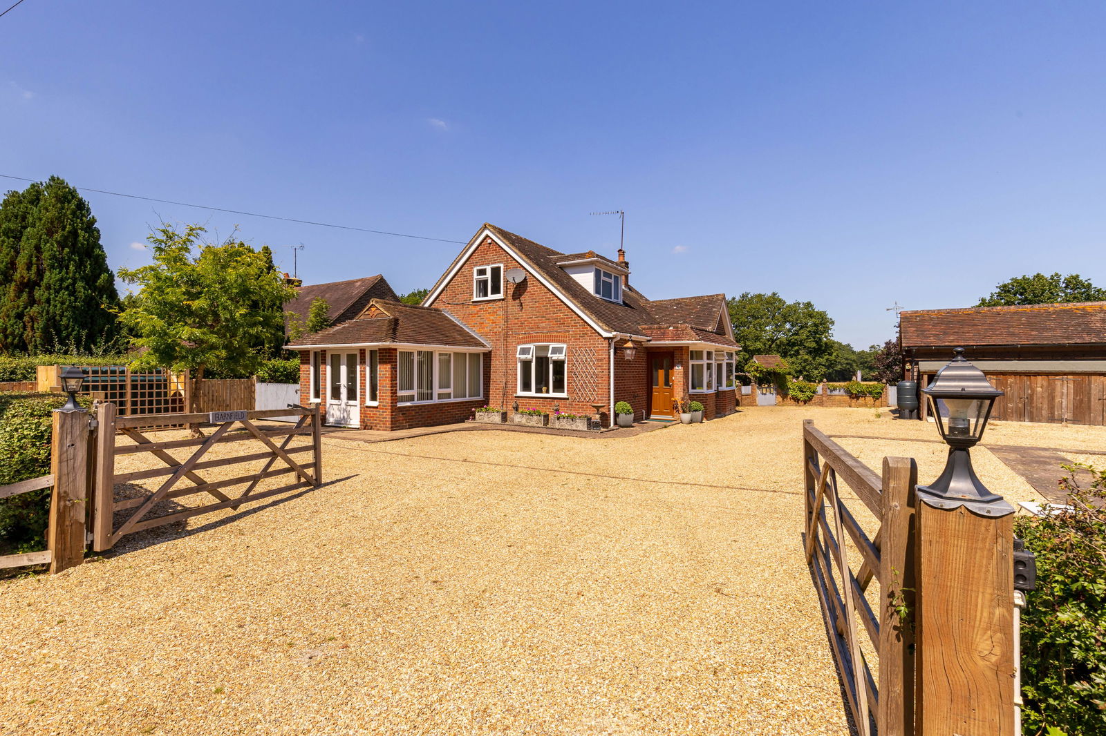 Fisher Lane, Chiddingfold, Godalming, GU8