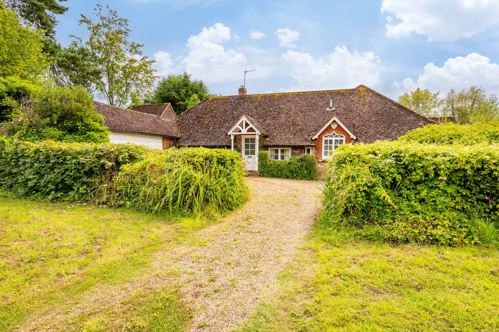 Chinthurst Lane, Shalford, Guildford, GU4