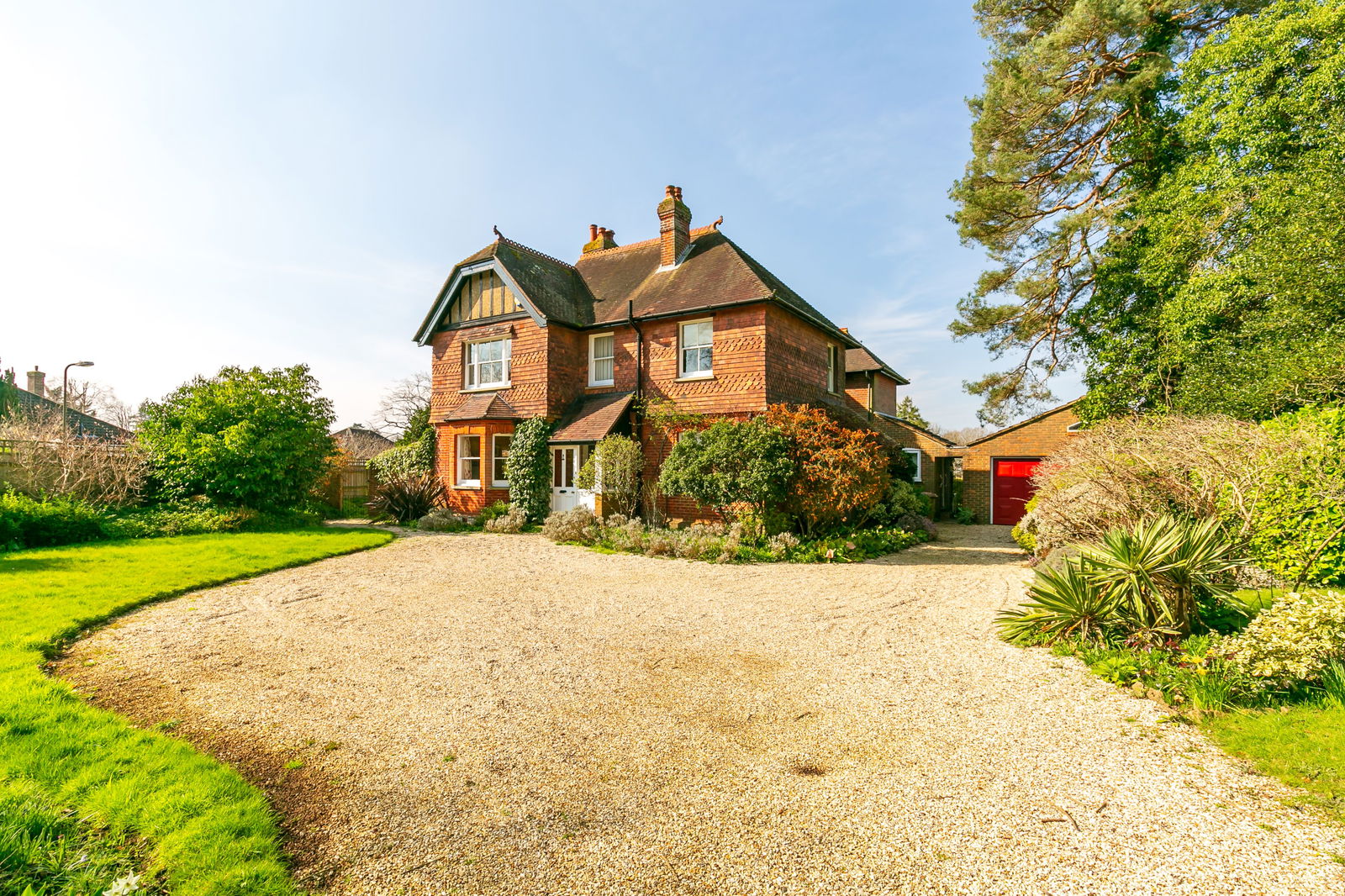 Chinthurst Lane, Shalford, Guildford GU4