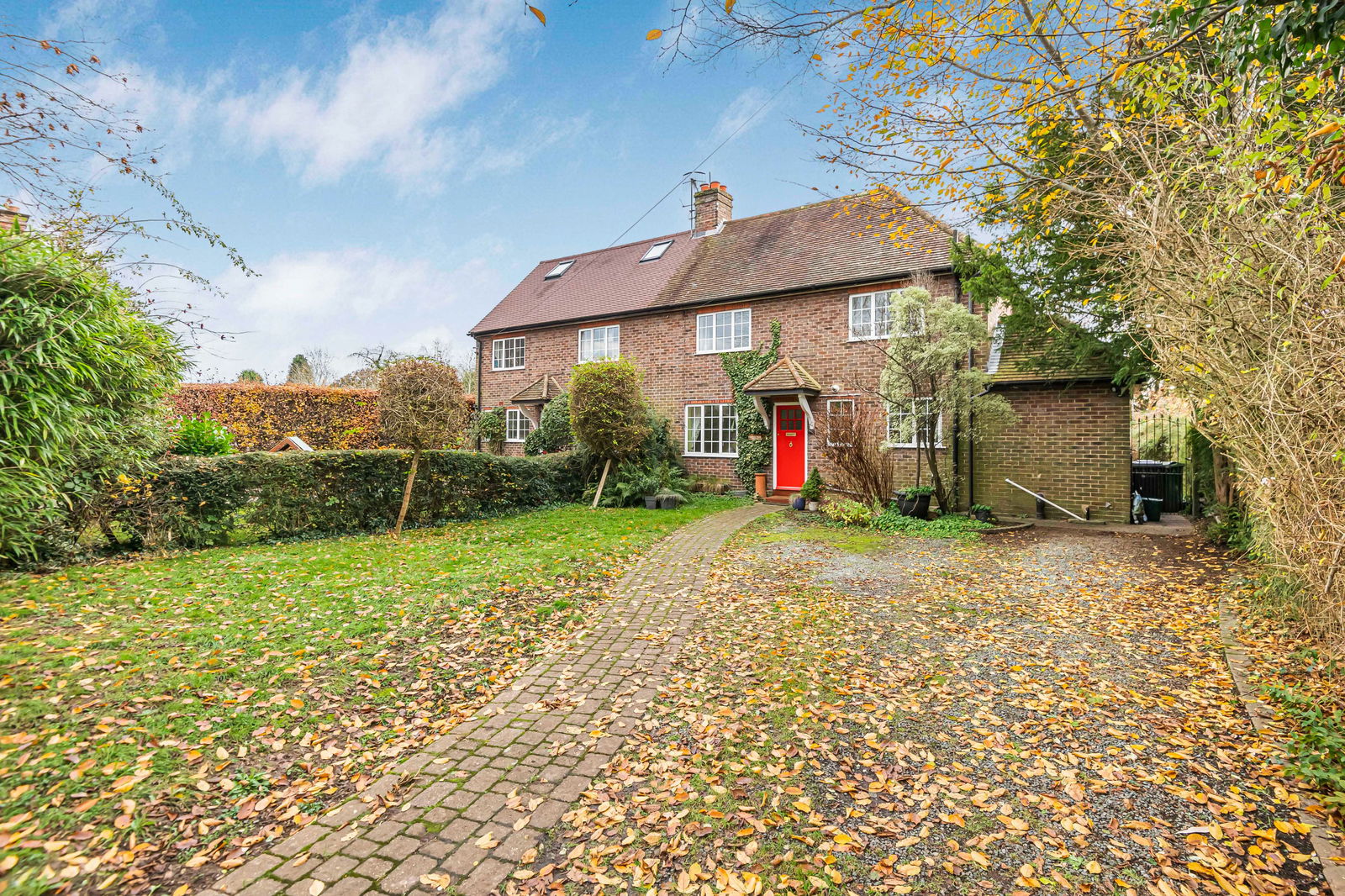 New Road, Chilworth, Guildford GU4