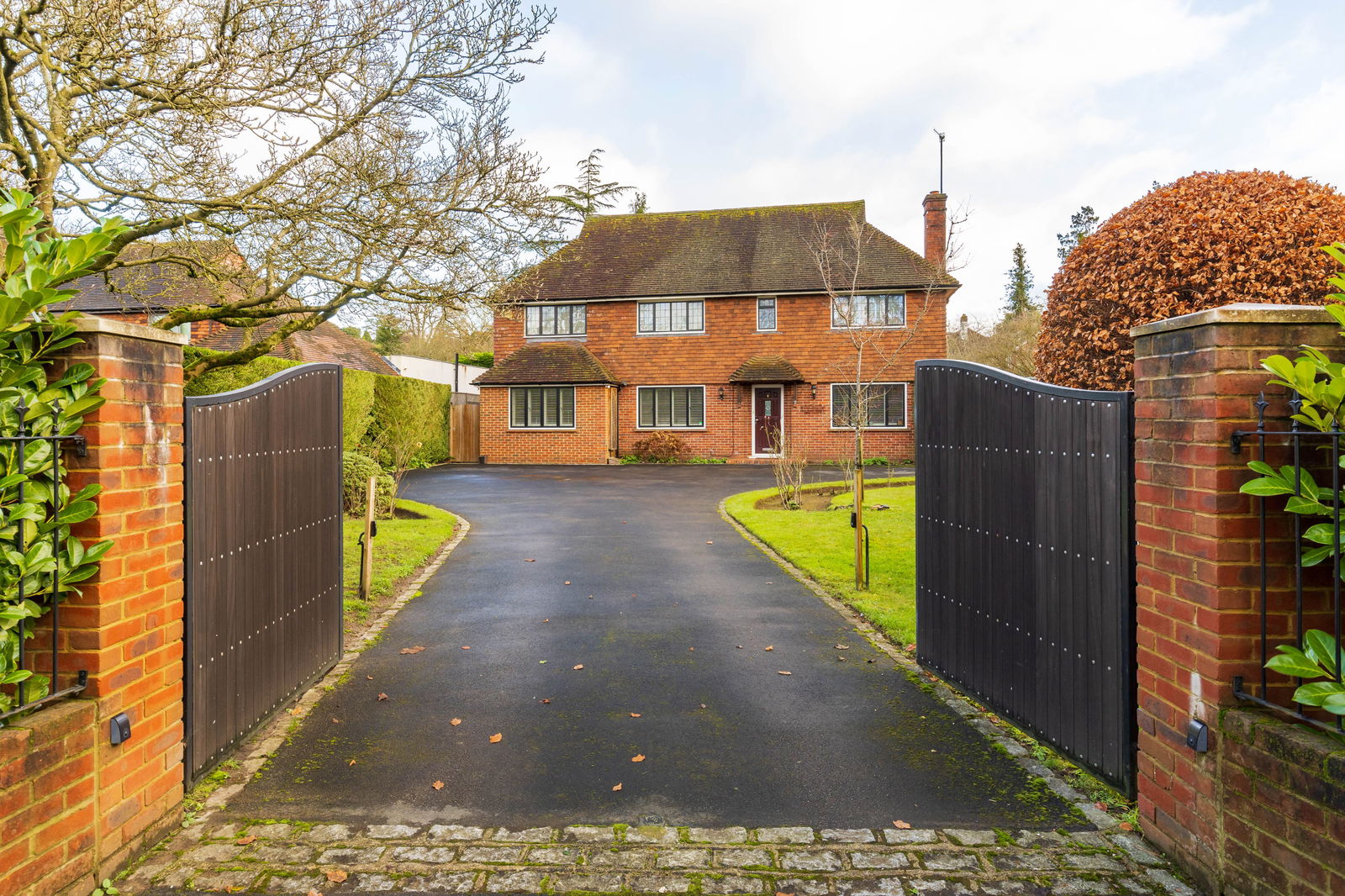 Shalford Road, Guildford, GU4