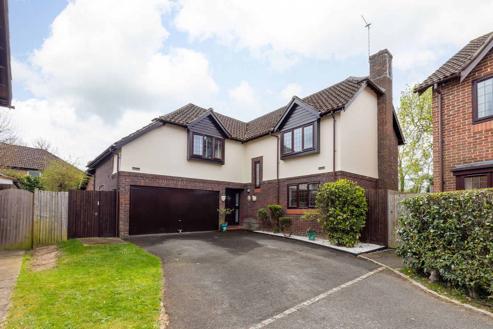 Selbourne Road, Burpham, GU4
