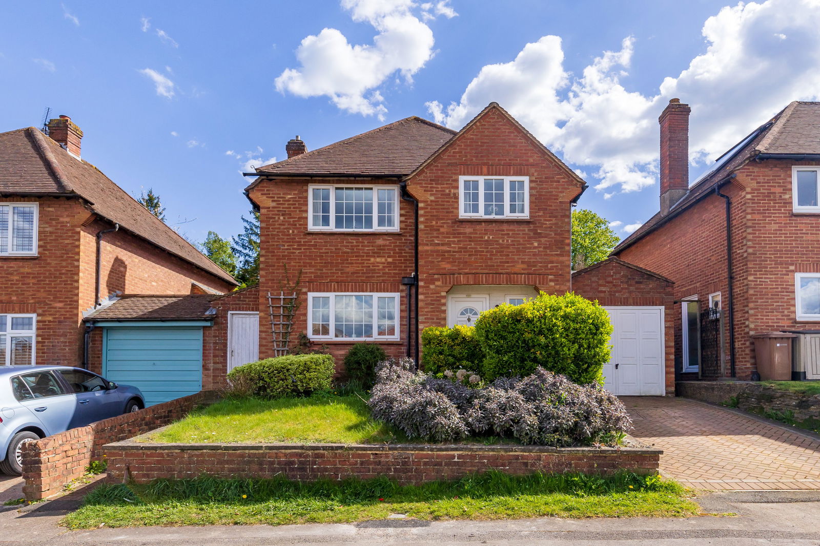 High View Road, Guildford, GU2