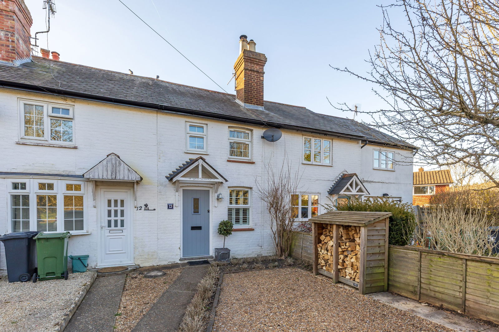 Pound Place, Shalford, GU4