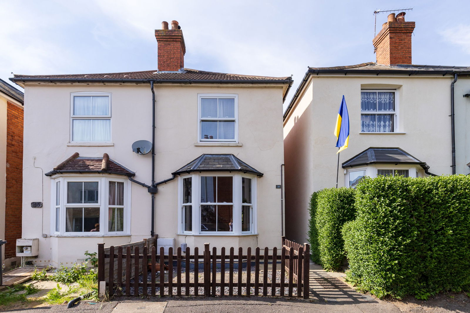 New Cross Road, Guildford, GU2