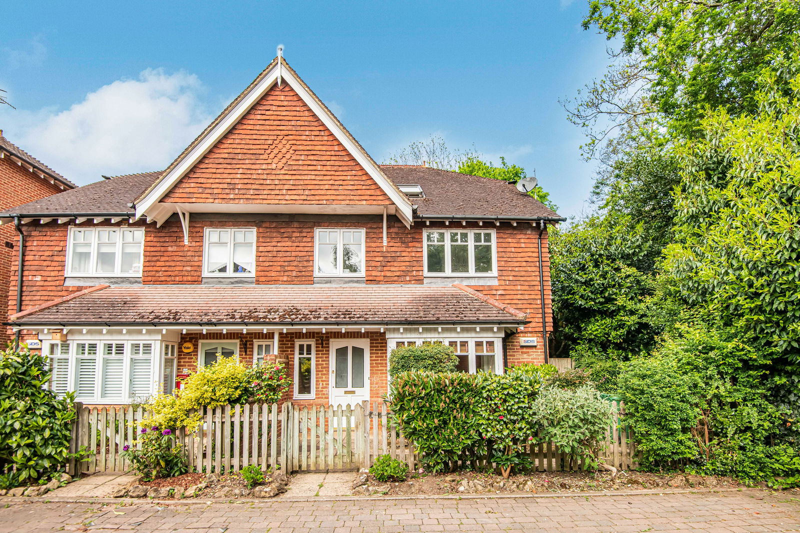 Archery Place, Gomshall, GU5