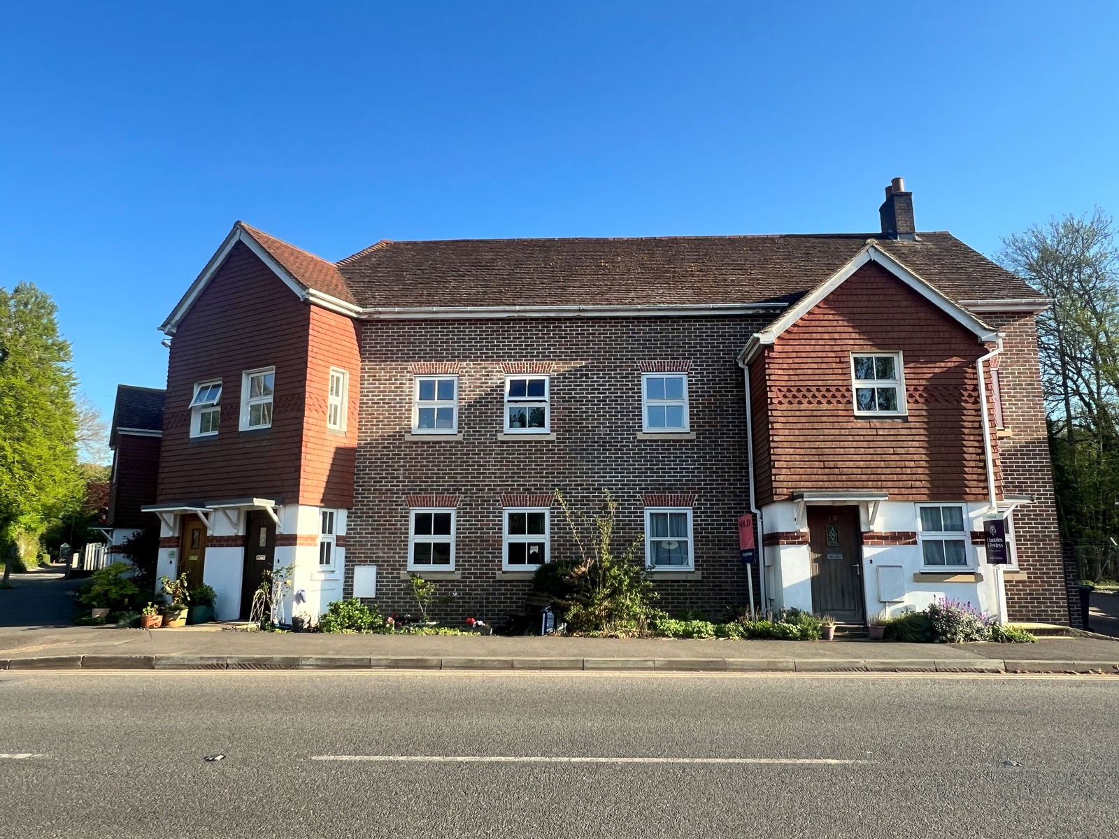 Dorking Road, Chilworth, Guildford GU4
