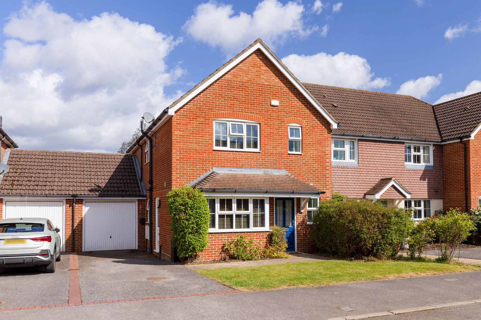 St Thomas Close, Chilworth, Guildford, GU4