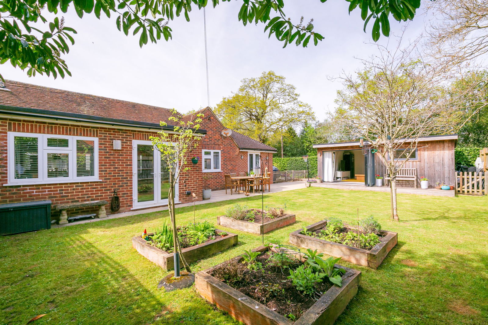 East Whipley Lane, Shamley Green, Guildford, GU5 0TE