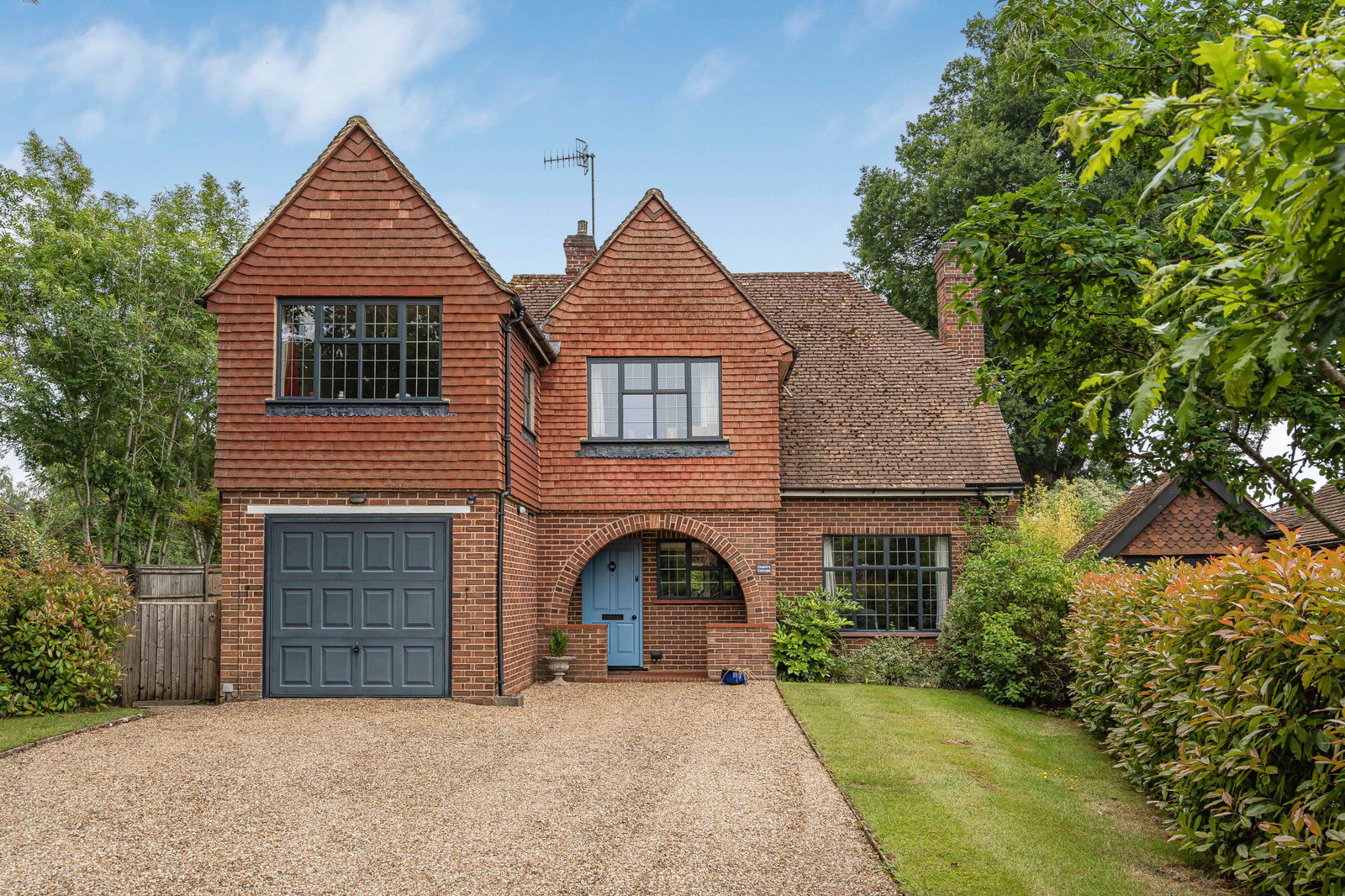 16 The Close, Wonersh, Guildford, GU5 0PA