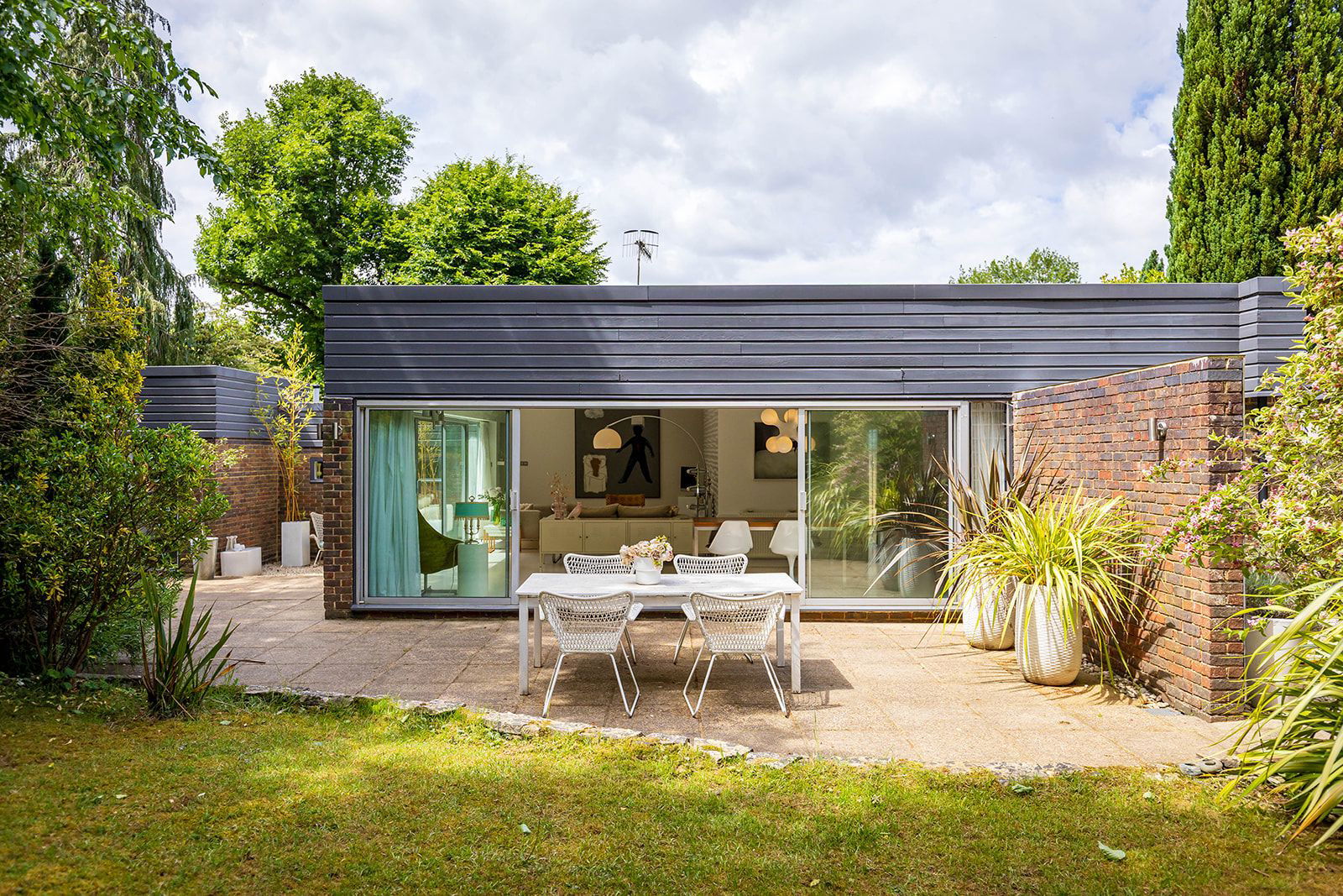 Grove Road, Cranleigh, GU6