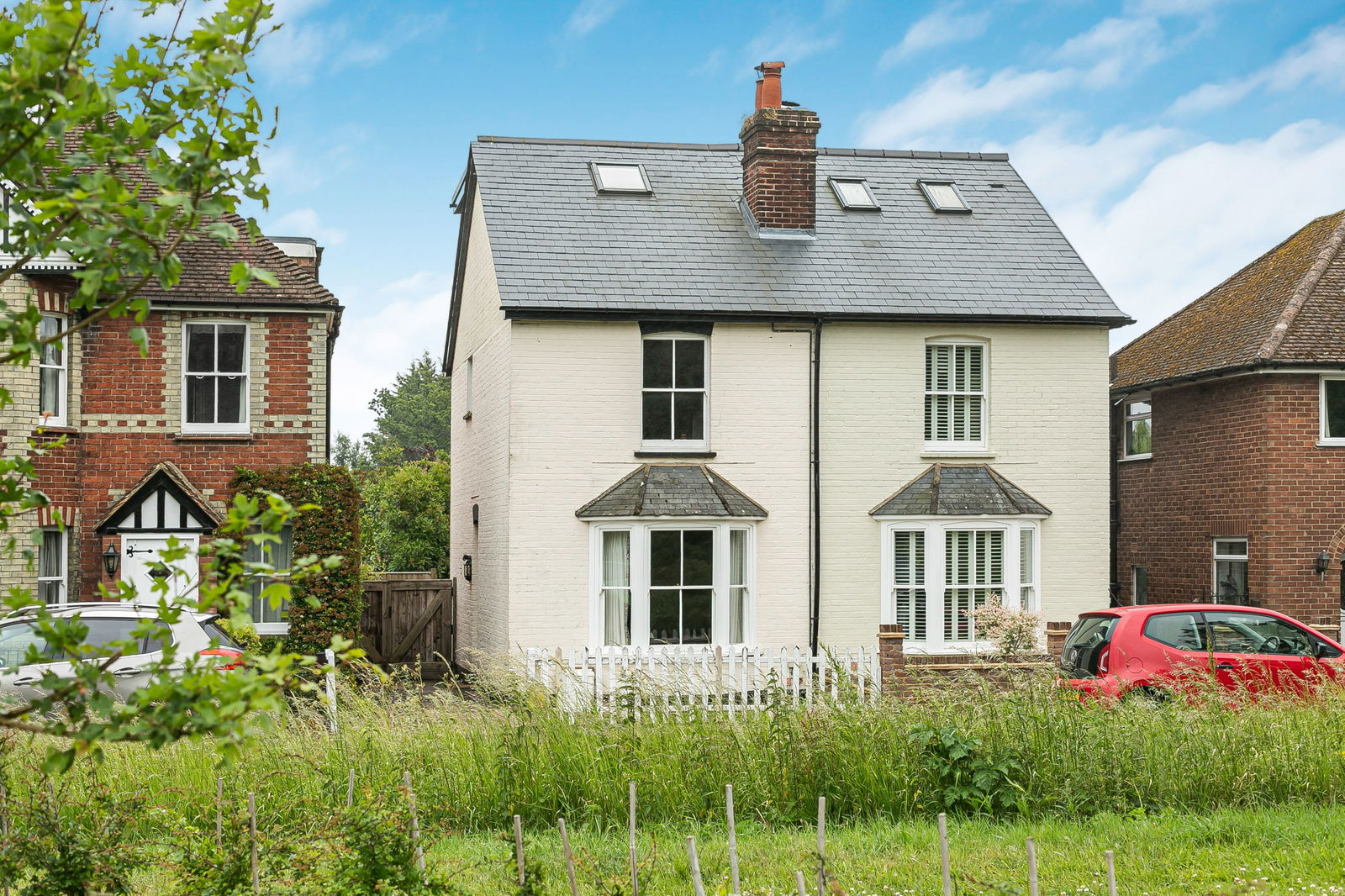 Oakdene Road, Peasmarsh, Guildford