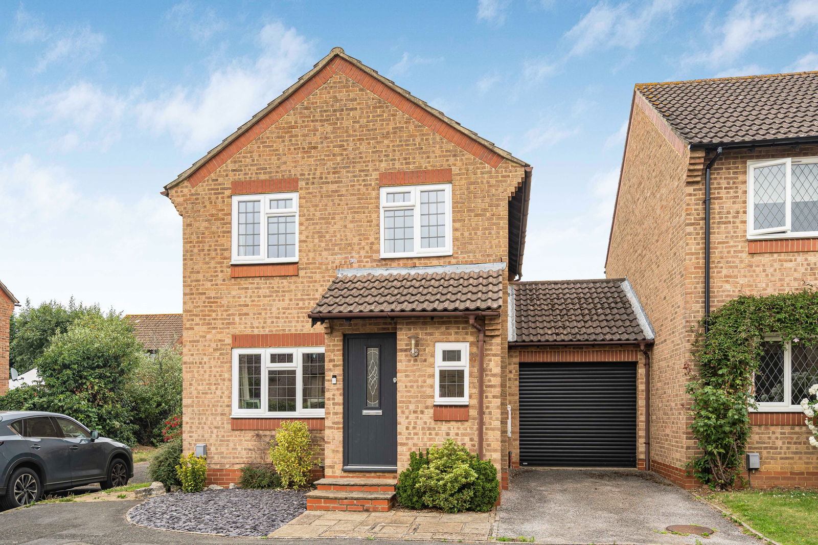 Suffolk Drive, Weybrook Park, GU4 7FD
