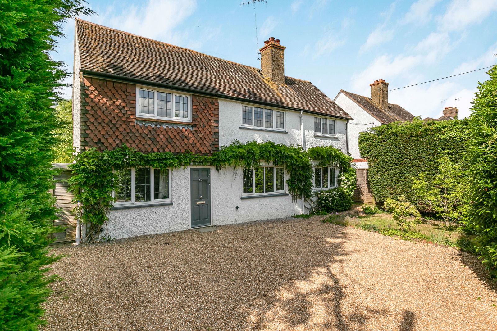 Elmbridge Road, Cranleigh, GU6