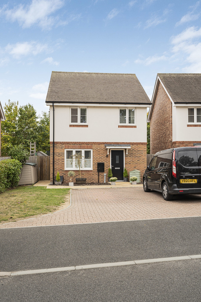 Bramley Vale, Cranleigh