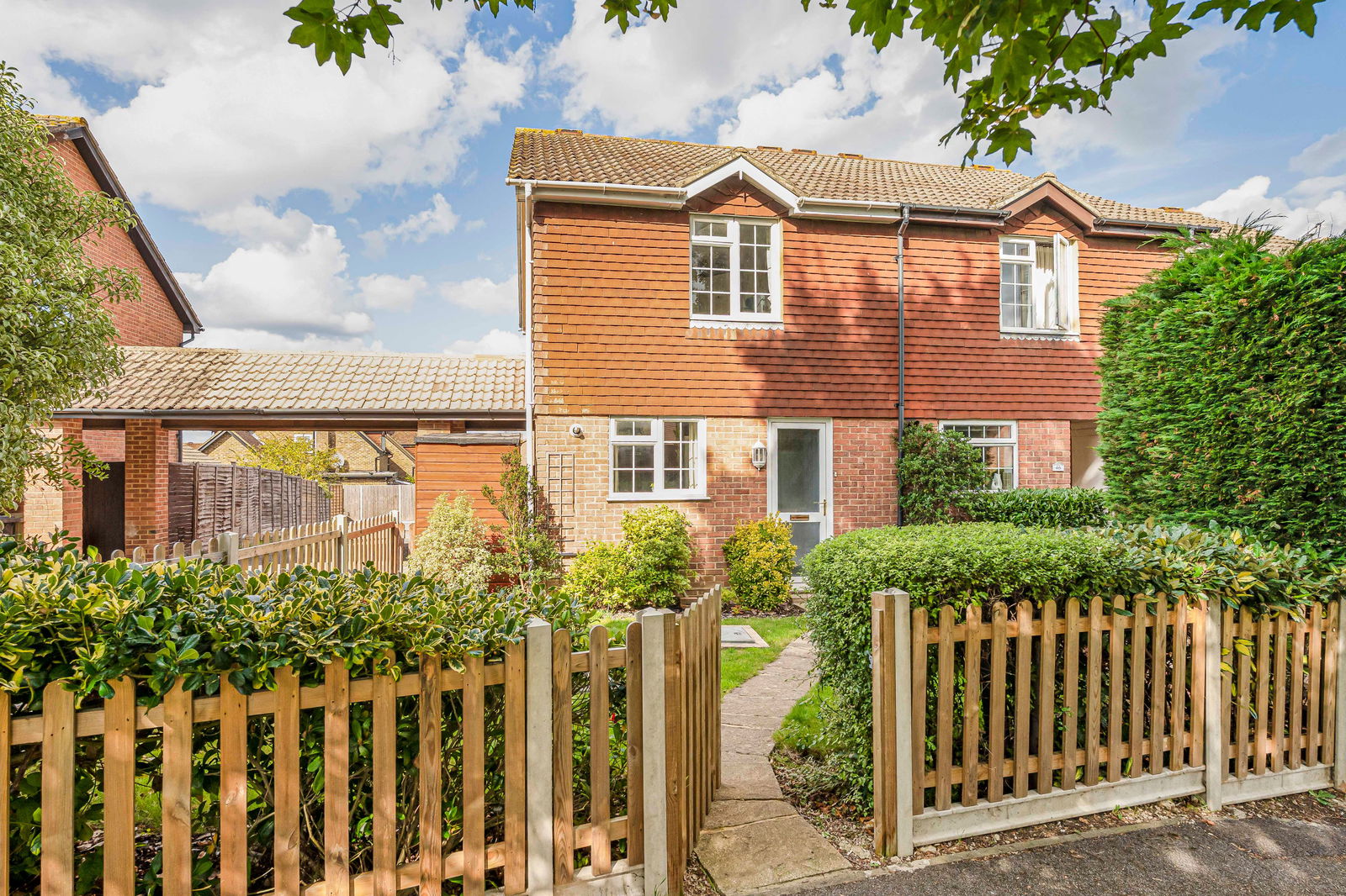 Greenhill Gardens, Merrow Park, GU4