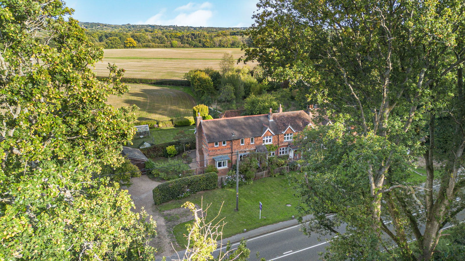 Robin How Cottage, Grafham, Bramley, Guildford, GU5 0LJ
