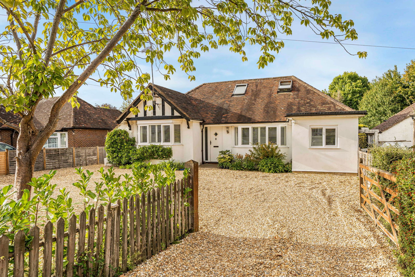 Dorking Road, Chilworth, Guildford, GU4