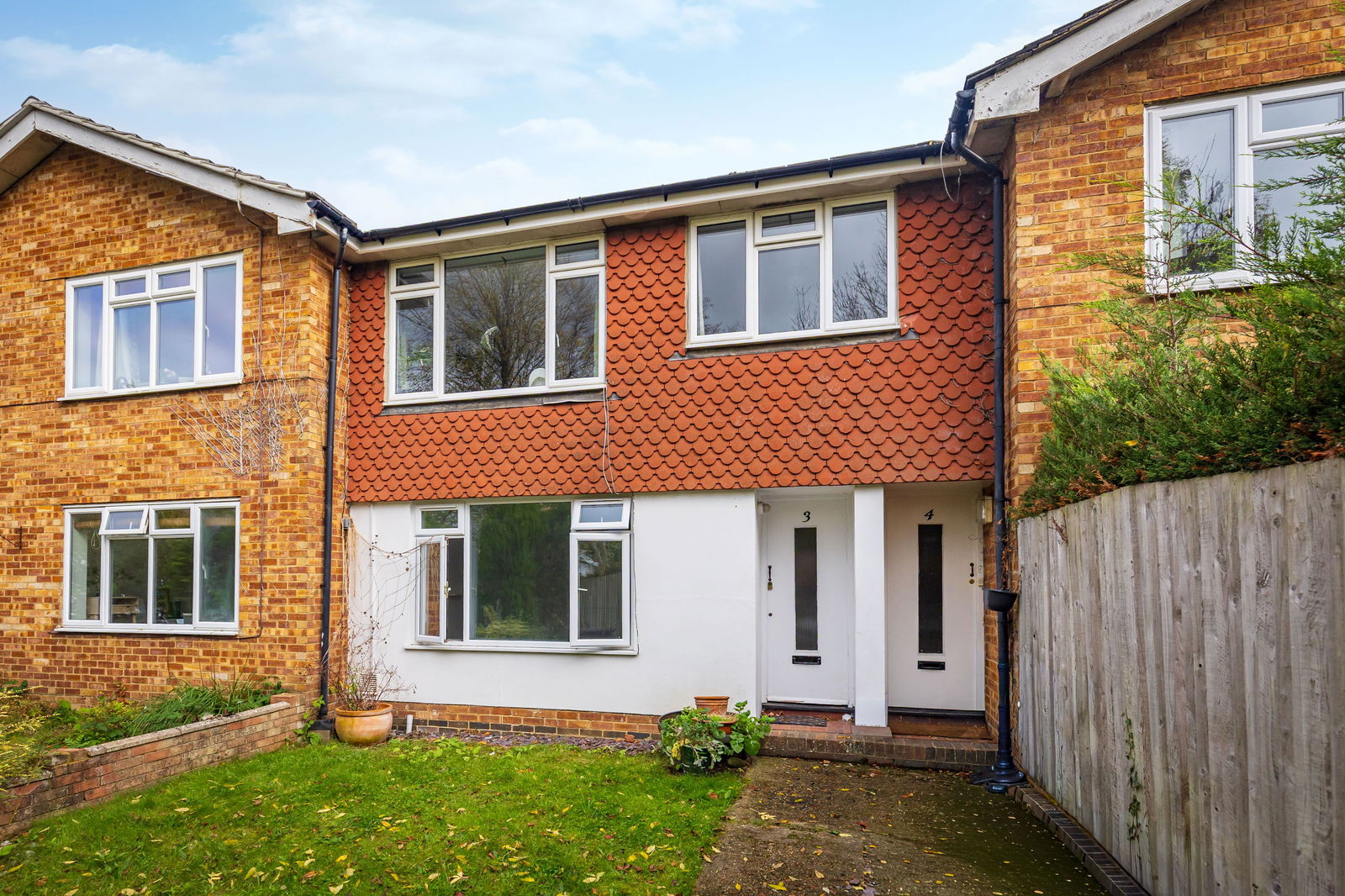 Station Row, Shalford, Guildford GU4 8BZ