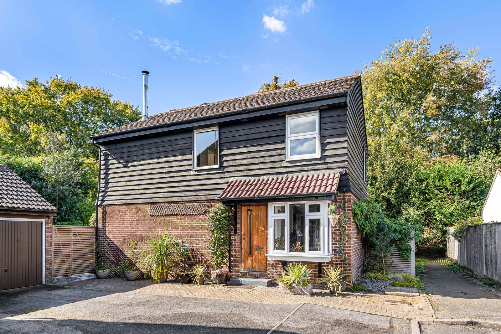 Hurley Gardens, Weylea Farm, GU4