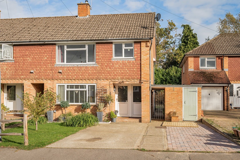 47 Hullmead, Shamley Green, Guildford
