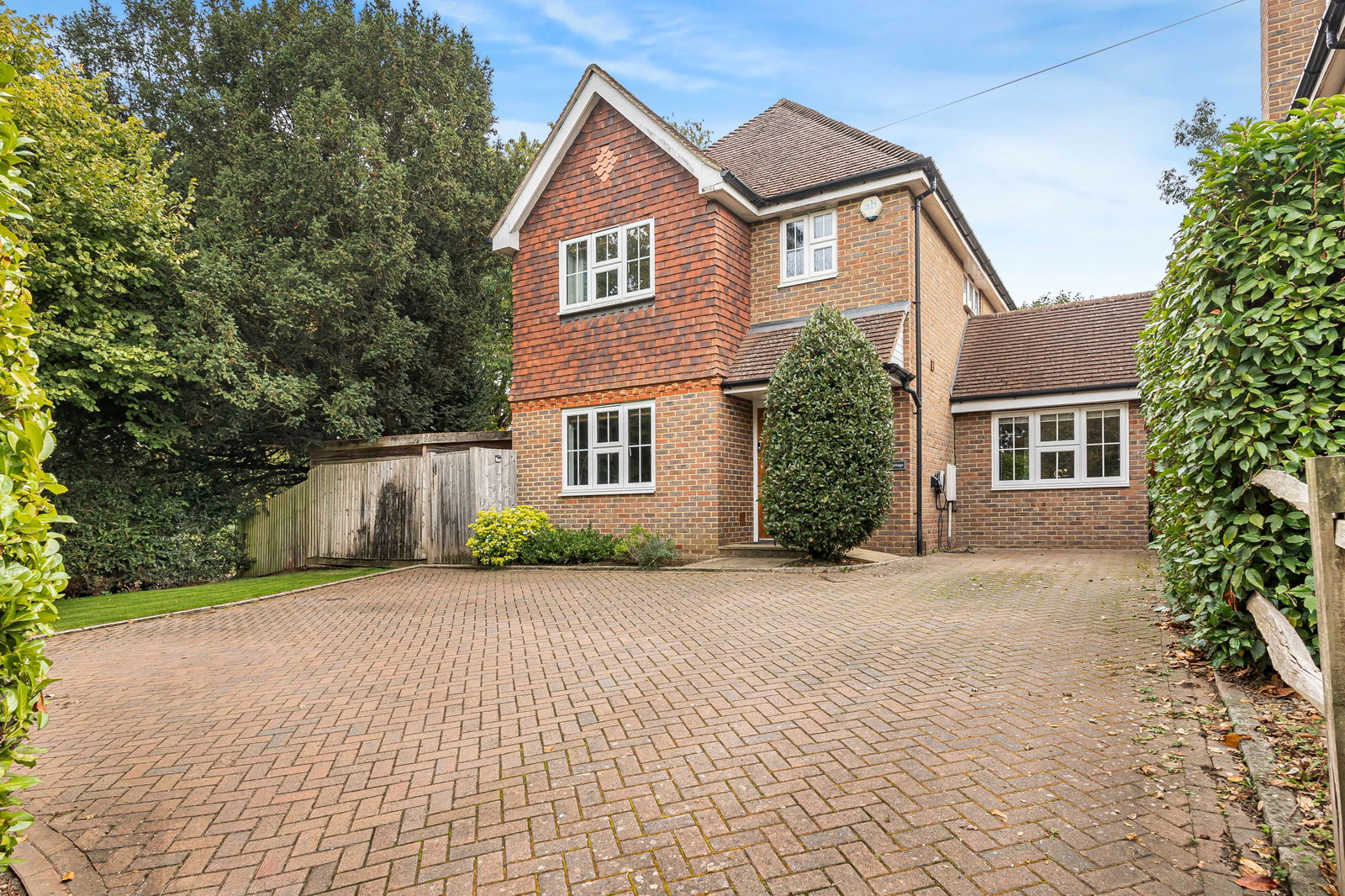 Guildford Road, Cranleigh, GU6 8PA