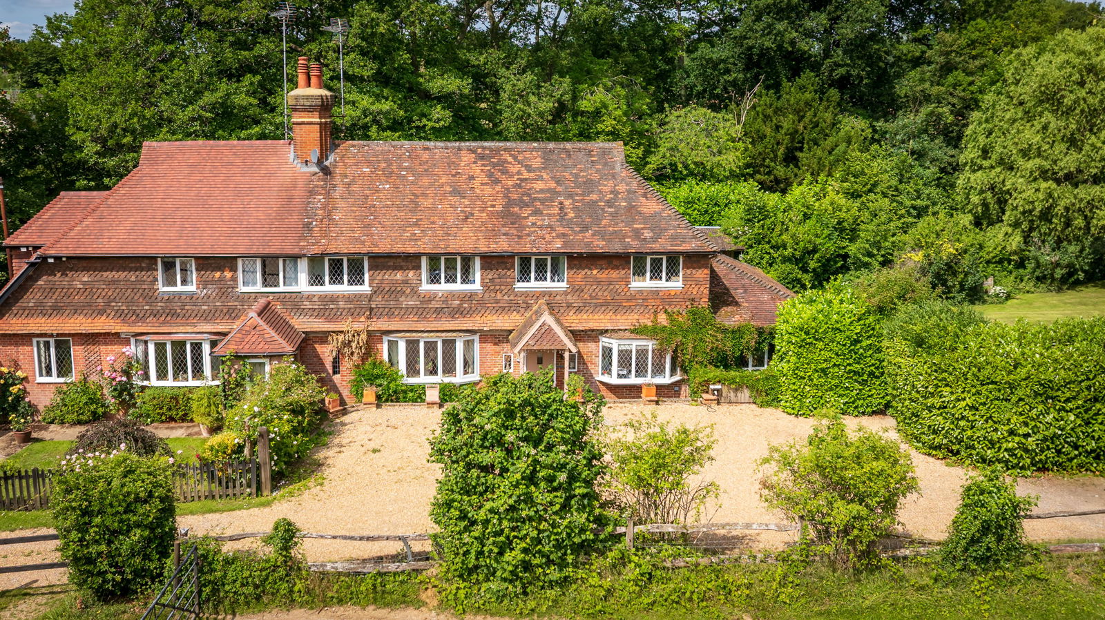Woodlands Cottage, Ockley Road, Ewhurst, GU6 7QL
