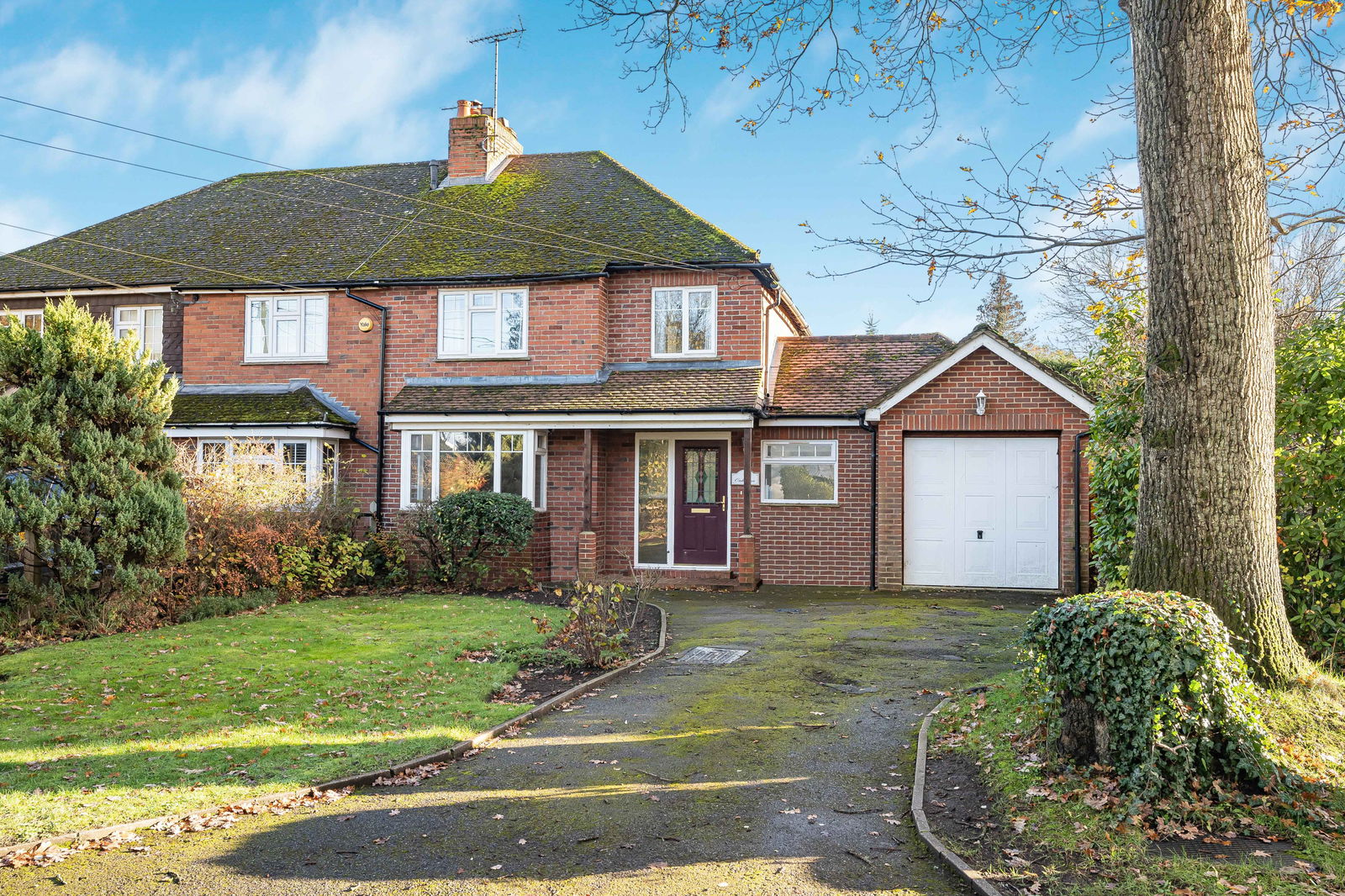 Sutton Green Road, GU4